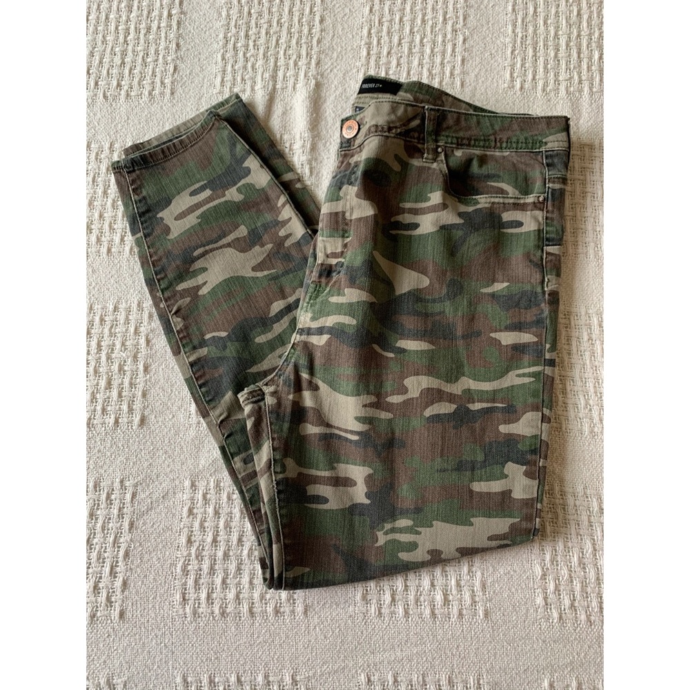camo jeans